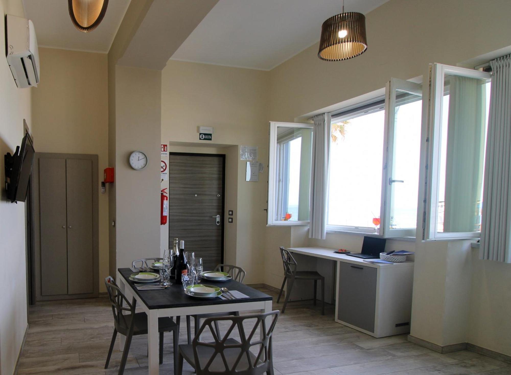 Capo D'Orlando Apartments - Doria 52 Экстерьер фото